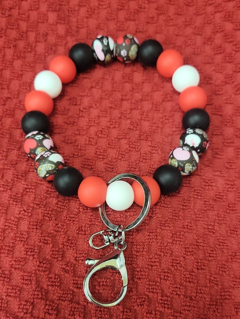 Beaded Keychain Bracelet in Red, Black & White
